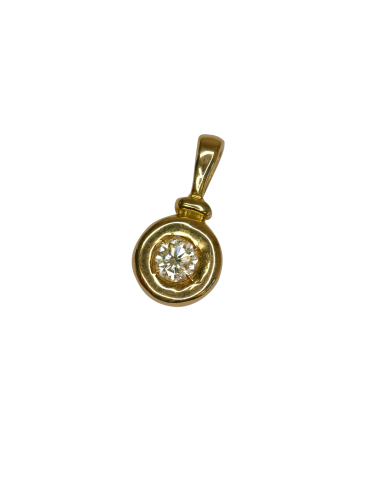 Pendentif or jaune avec un diamant Venez acheter