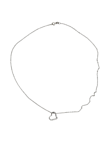 Collier pendentif cœur avec 9 diamants en or gris Venez découvrir notre 