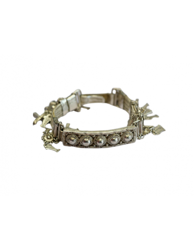 Bracelet en argent 999 aux motifs originaux en linge