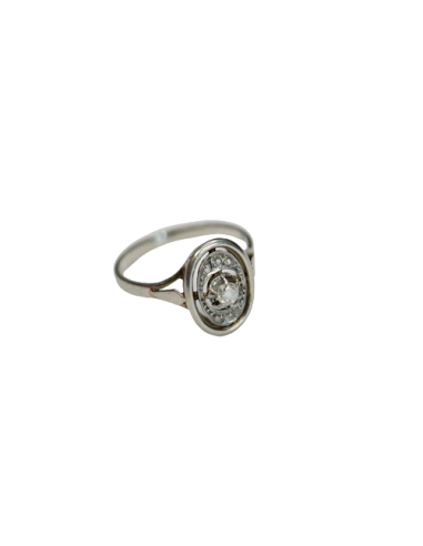 Bague or gris 750 avec un très beau diamant est présent 